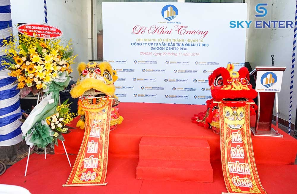 to-chc-su-kien-khai-truong-tron-goi